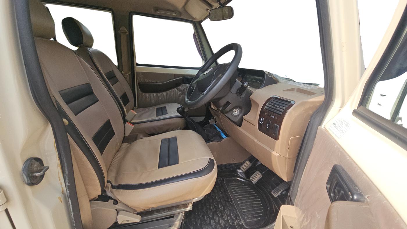 2021 Mahindra Bolero B6, Diesel, Manual, 75,537 km, Right Side Rear Door Cabin
