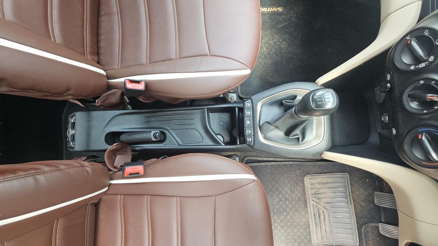 2018 Hyundai NEW SANTRO ASTA MT, Petrol, Manual, 68,090 km, Gear Lever