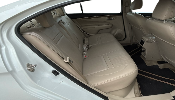 2022 Maruti Ciaz ZETA 1.5 SHVS MT PETROL, Petrol, Manual, 16,752 km, Right Side Rear Door Cabin
