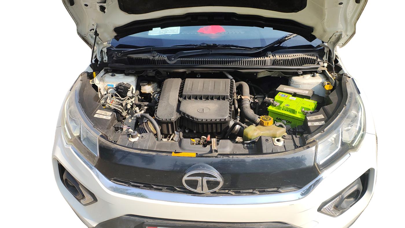 2022 Tata NEXON XM PLUS SUNROOF DIESEL, Diesel, Manual, 75,140 km, Open Bonnet