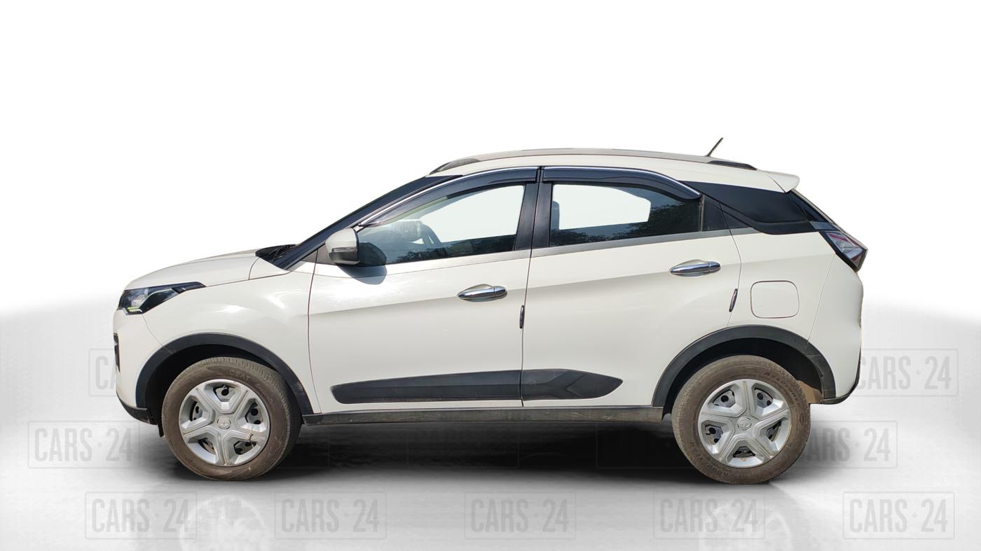 2022 Tata NEXON XM PLUS SUNROOF DIESEL, Diesel, Manual, 75,140 km, Left Side