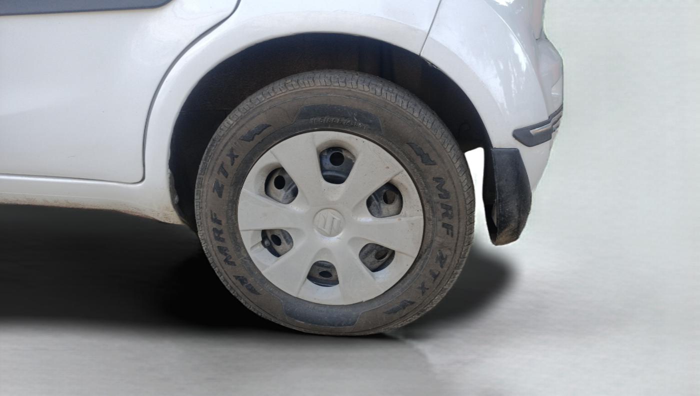 2012 Maruti Ritz VDI, Diesel, Manual, 82,166 km, Left Front Wheel