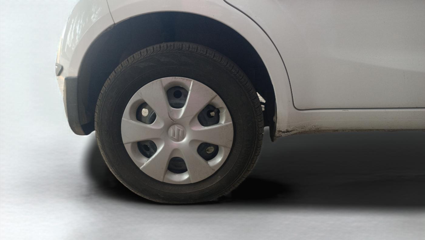 2012 Maruti Ritz VDI, Diesel, Manual, 82,166 km, Right Rear Wheel