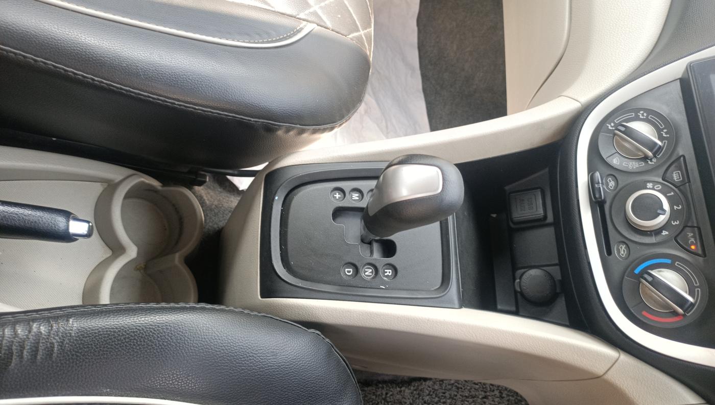 2018 Maruti Celerio ZXI AMT, Petrol, Automatic, 76,000 km, Gear Lever