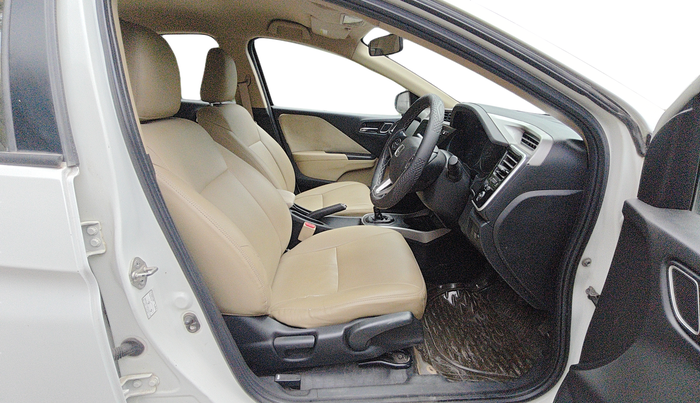 2019 Honda City 1.5L I-DTEC V, Diesel, Manual, 78,996 km, Right Side Front Door Cabin