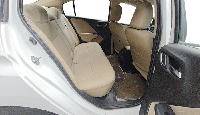 2019 Honda City 1.5L I-DTEC V, Diesel, Manual, 78,996 km, Right Side Rear Door Cabin