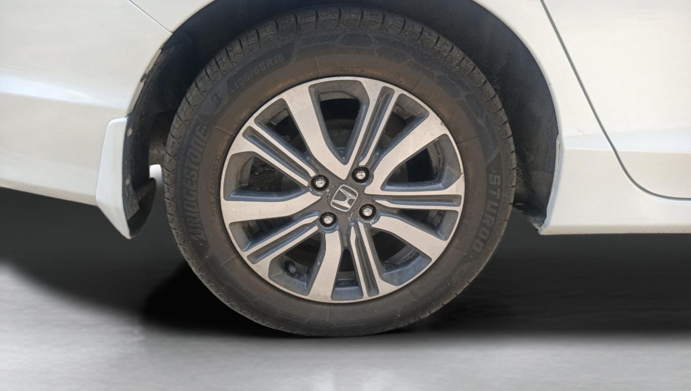 2017 Honda City 1.5L I-DTEC V, Diesel, Manual, 81,565 km, Right Rear Wheel