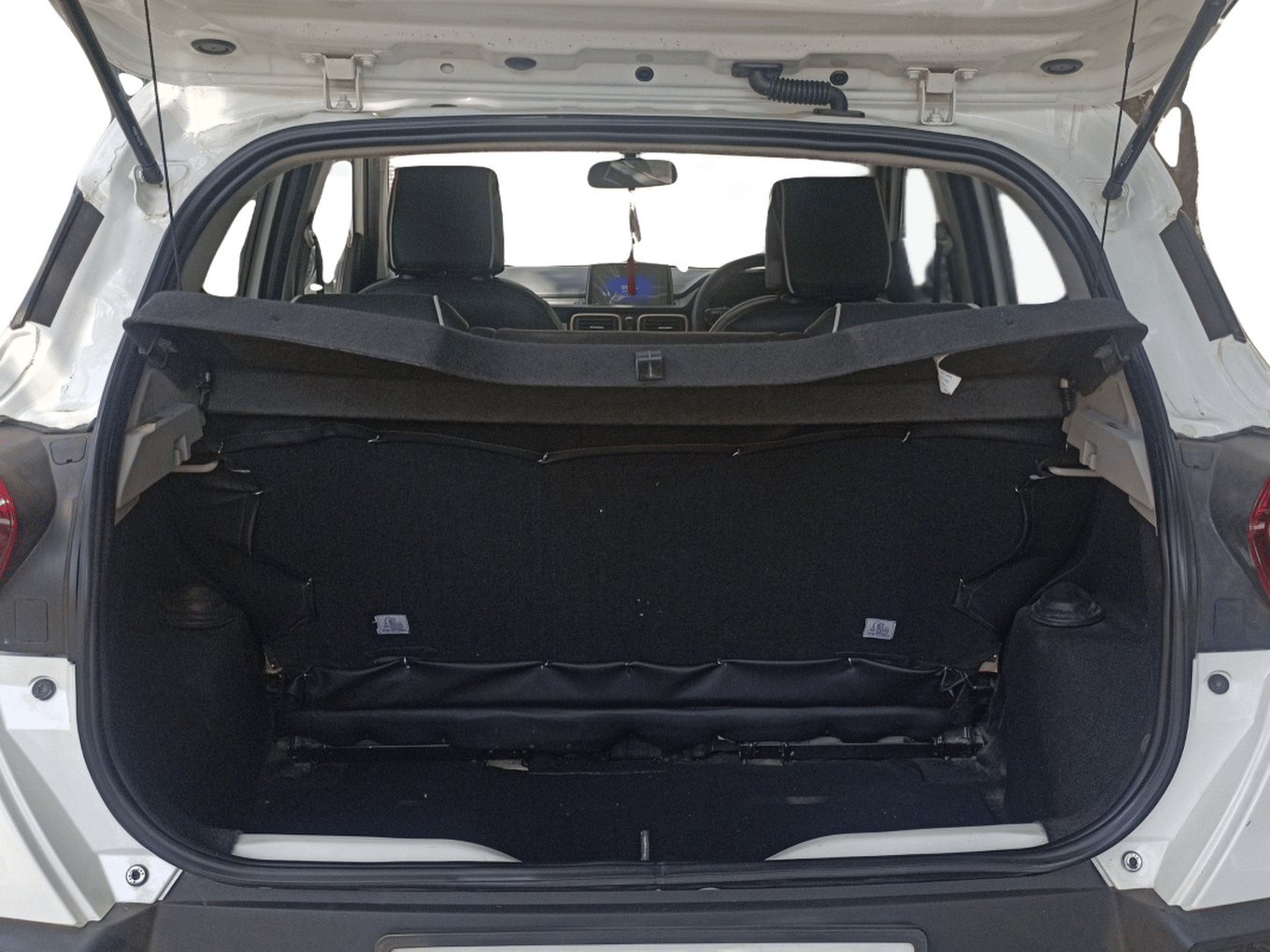 2021 Tata PUNCH ACCOMPLISHED MT, Petrol, Manual, 31,000 km, Boot Inside
