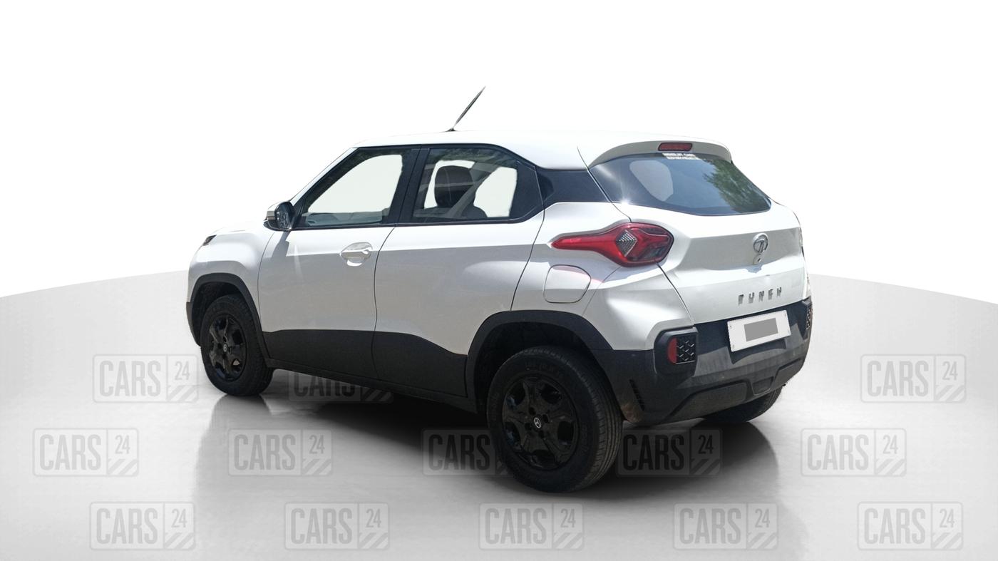 2021 Tata PUNCH ACCOMPLISHED MT, Petrol, Manual, 31,000 km, Left Back Diagonal