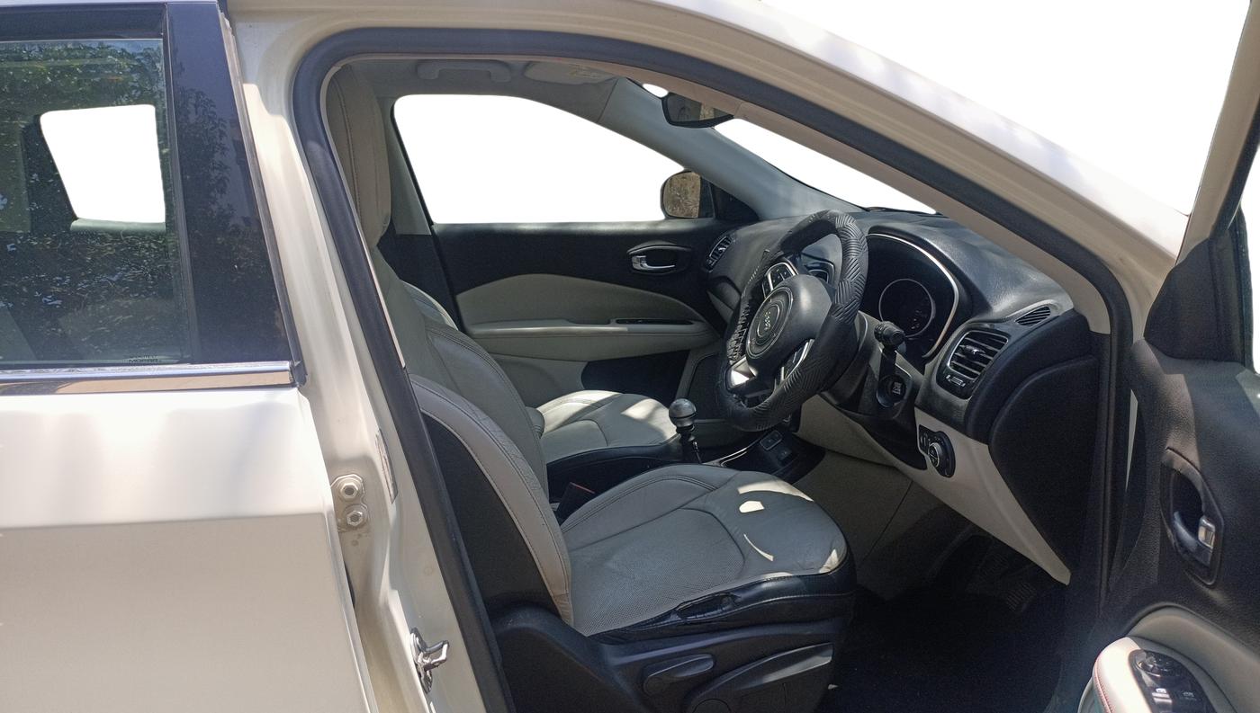 2018 Jeep Compass LIMITED 2.0 DIESEL, Diesel, Manual, 81,425 km, Right Side Front Door Cabin