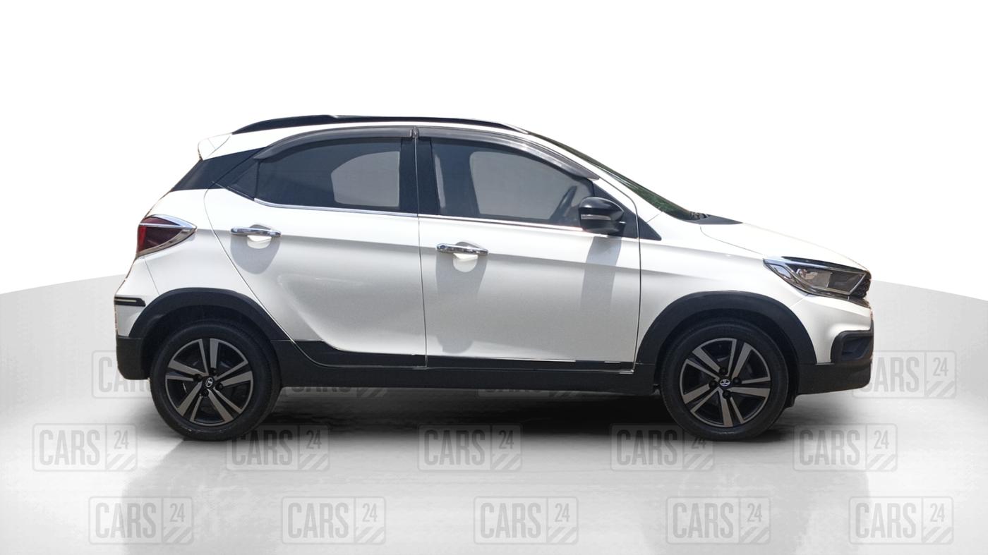 2021 Tata TIAGO NRG XZ MT, Petrol, Manual, 30,064 km, Right Side View