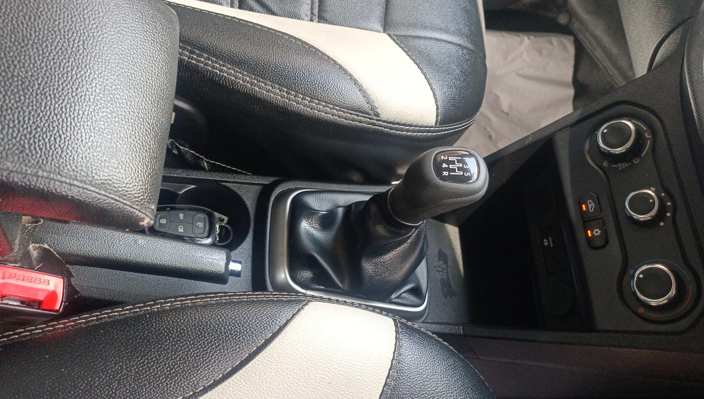 2021 Tata TIAGO NRG XZ MT, Petrol, Manual, 30,064 km, Gear Lever