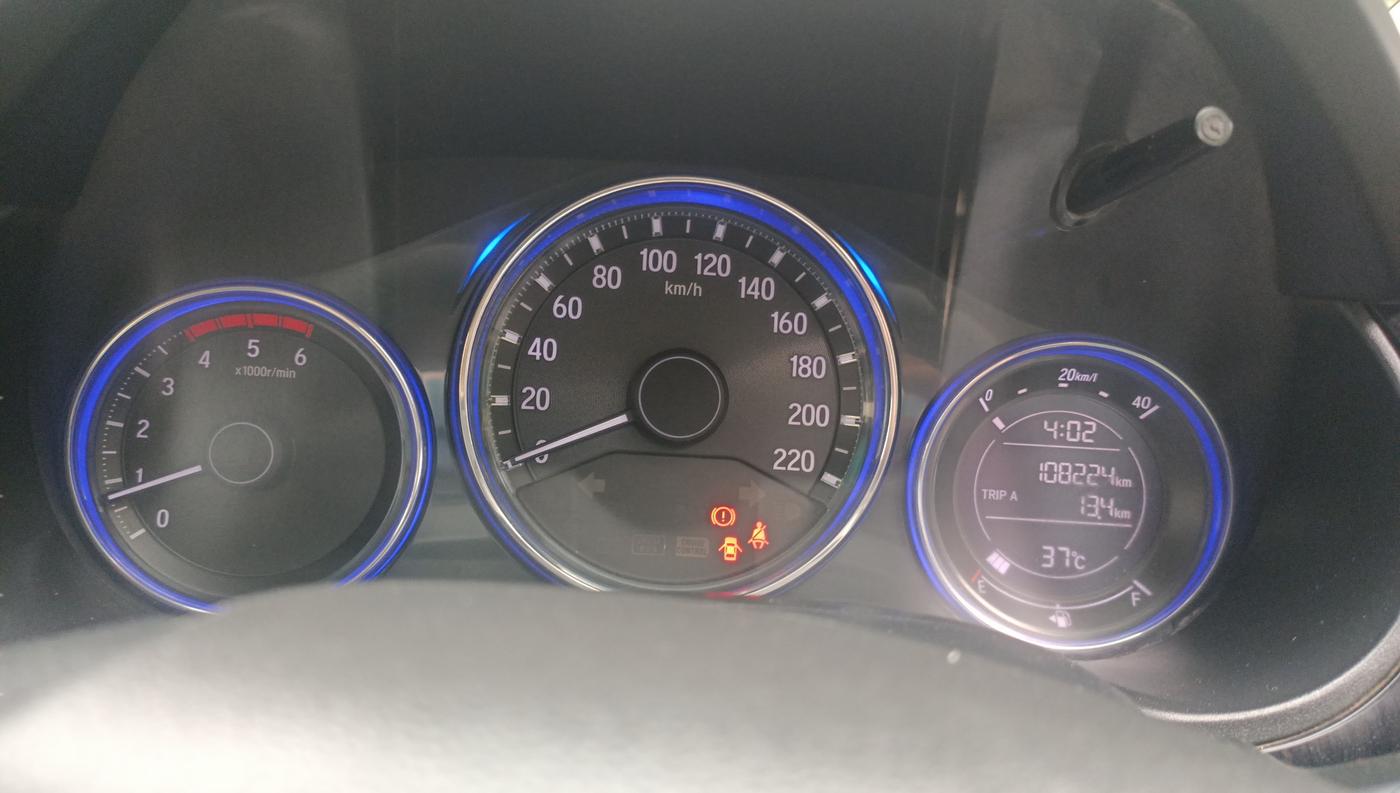 2014 Honda City 1.5L I-DTEC VX, Diesel, Manual, 1,08,224 km, Odometer Image