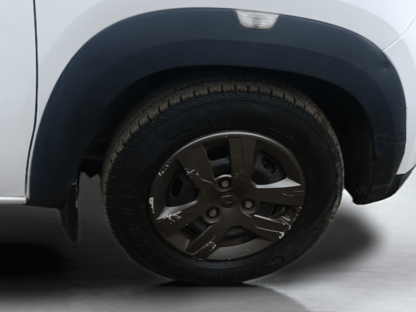 2019 Renault Kwid RXT 1.0 AMT (O), Petrol, Automatic, 17,980 km, Right Front Wheel
