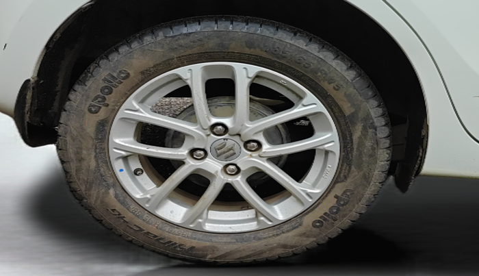 2022 Maruti Swift ZXI, Petrol, Manual, 23,710 km, Right Rear Wheel