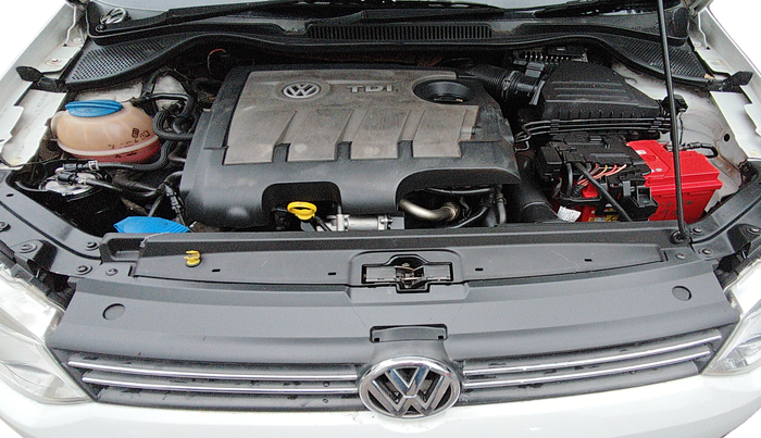 2014 Volkswagen Vento HIGHLINE DIESEL 1.6, Diesel, Manual, 84,134 km, Open Bonnet