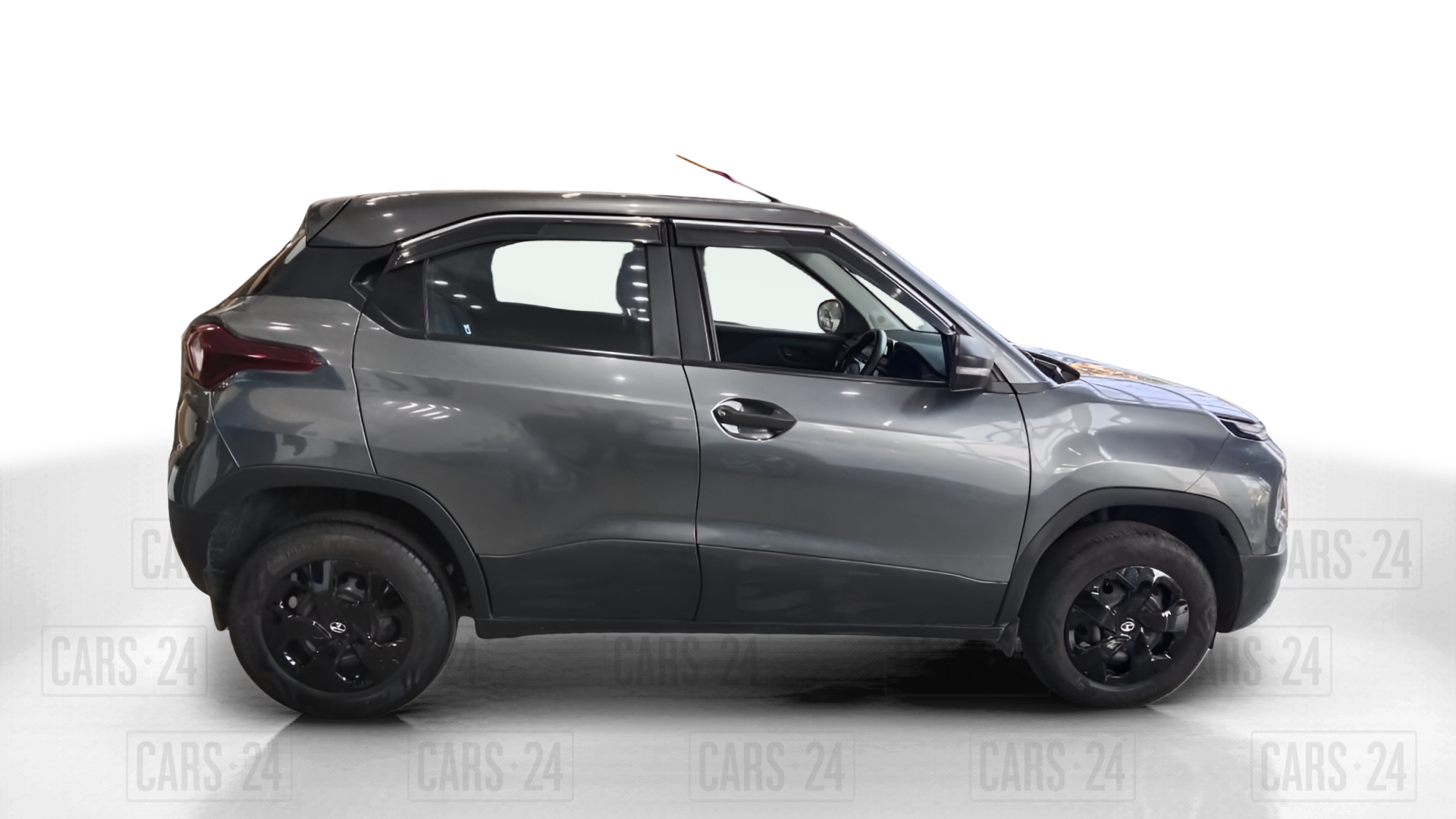 2022 Tata PUNCH PURE MT, Petrol, Manual, 46,000 km, Right Side View
