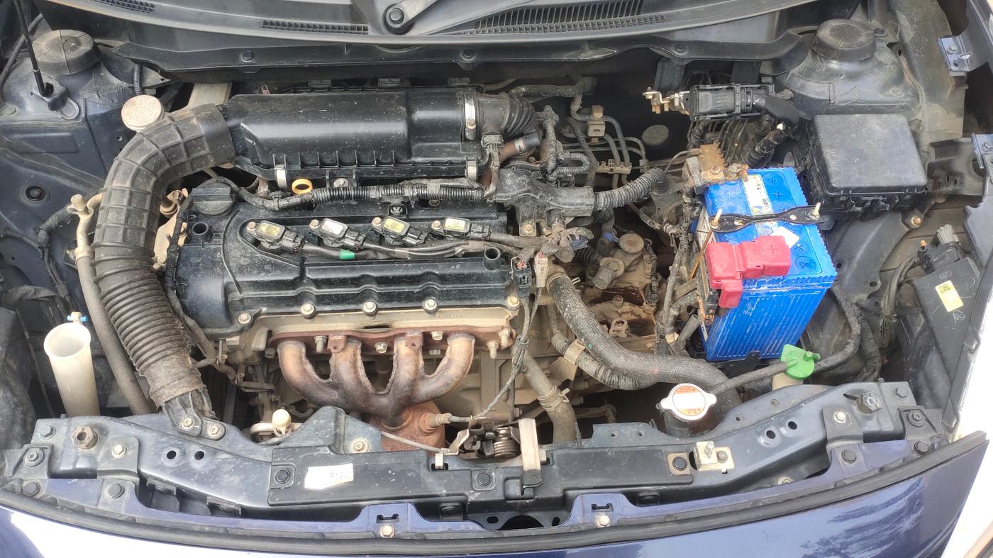 2018 Maruti Swift ZXI, Petrol, Manual, 1,04,882 km, Open Bonnet