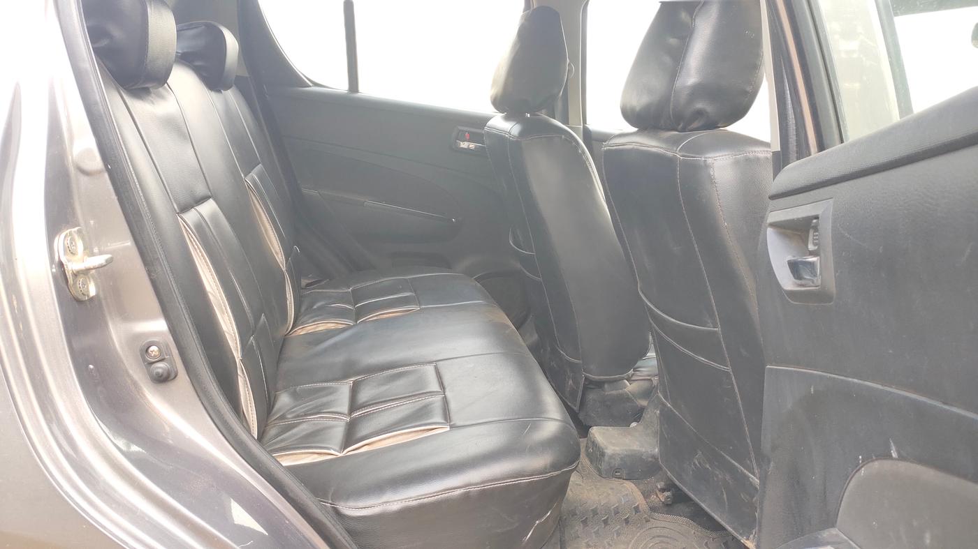 2014 Maruti Swift VDI, Diesel, Manual, 50,192 km, Right Side Rear Door Cabin