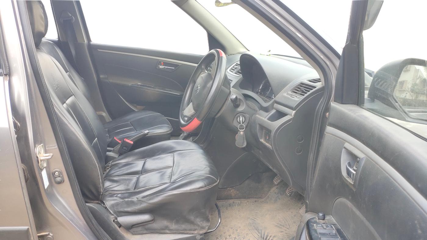 2014 Maruti Swift VDI, Diesel, Manual, 50,192 km, Right Side Front Door Cabin