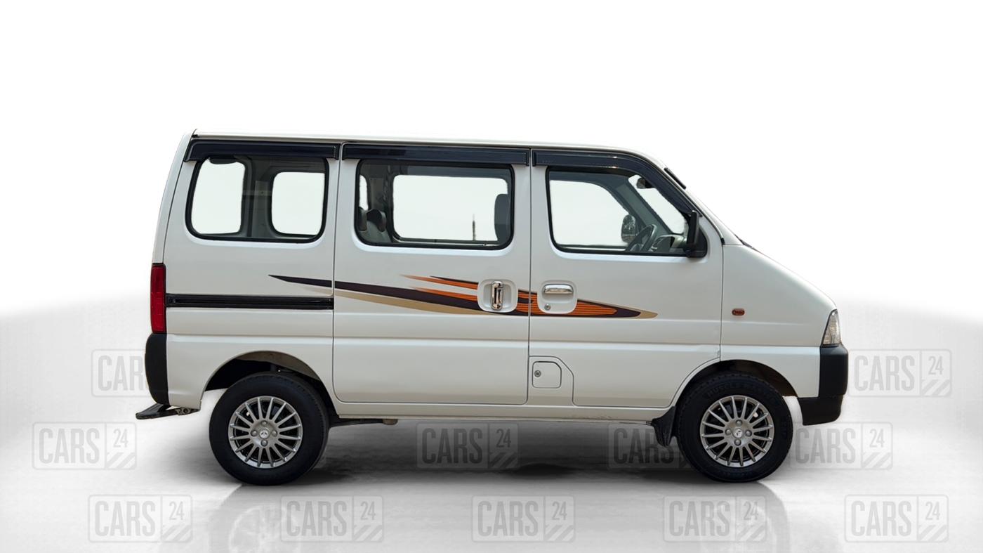 2022 Maruti Eeco 5 STR AC (O), Petrol, Manual, 59,000 km, Right Side View