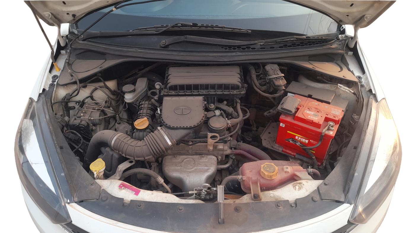 2019 Tata Tiago XZ PLUS PETROL, Petrol, Manual, 54,648 km, Open Bonnet