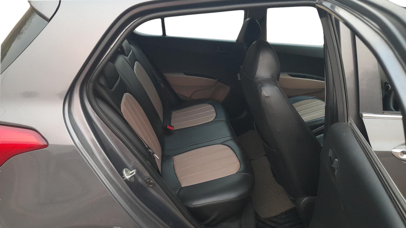 2019 Hyundai Grand i10 MAGNA 1.2 KAPPA VTVT, Petrol, Manual, 63,370 km, Right Side Rear Door Cabin