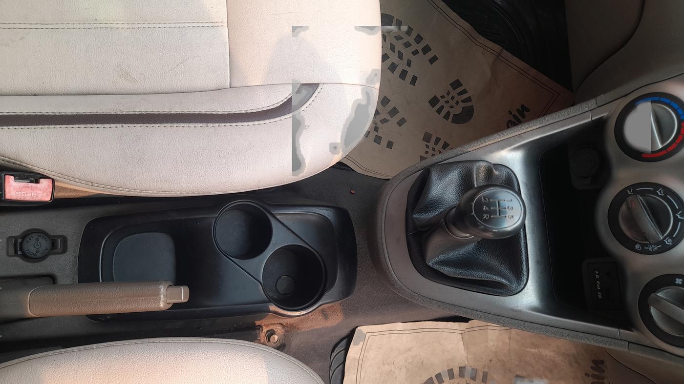 2011 Hyundai i10 SPORTZ 1.2, Petrol, Manual, 64,396 km, Gear Lever
