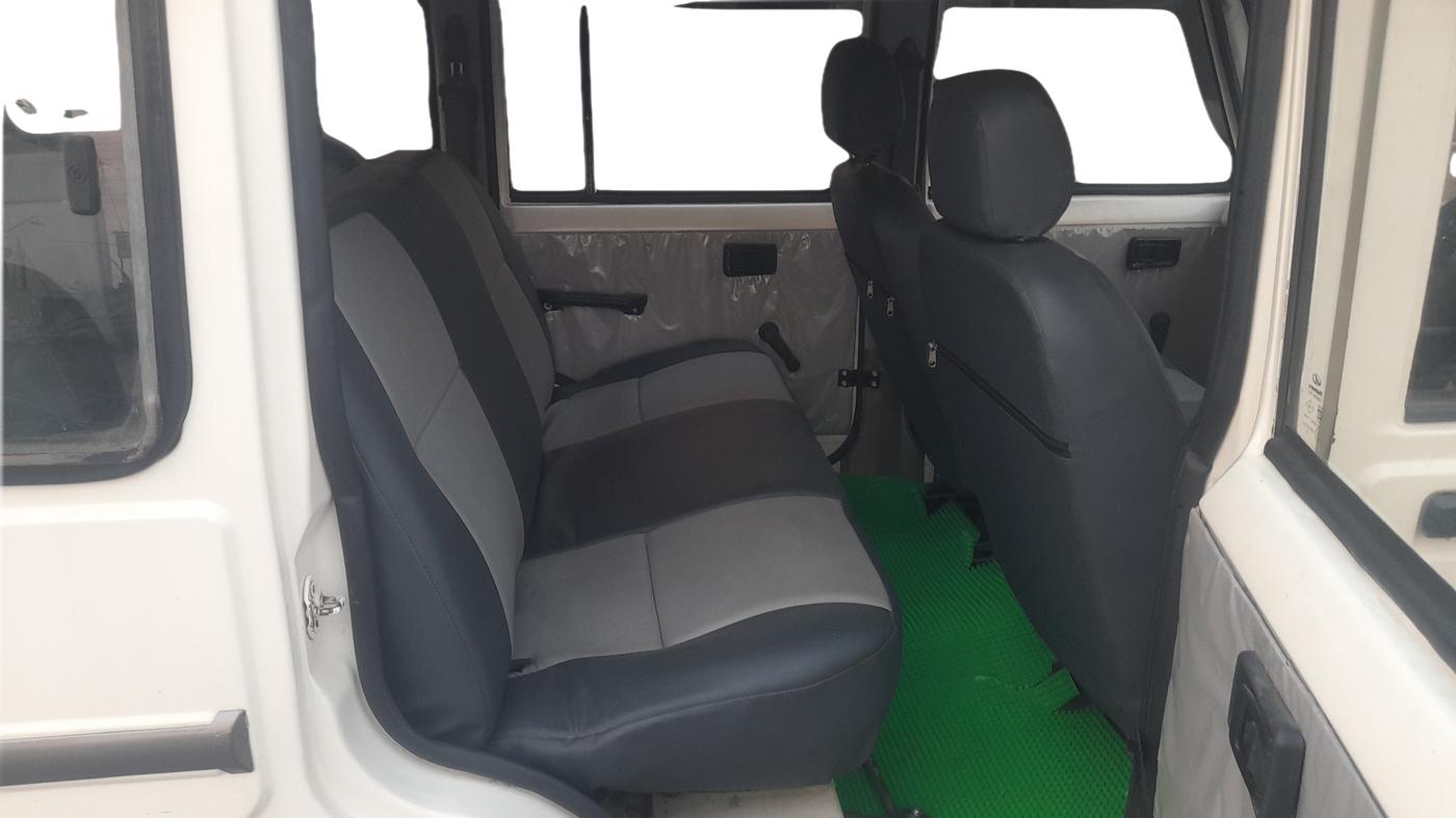 2010 Mahindra Bolero PLUS BS IV, Diesel, Manual, 1,90,775 km, Right Side Rear Door Cabin