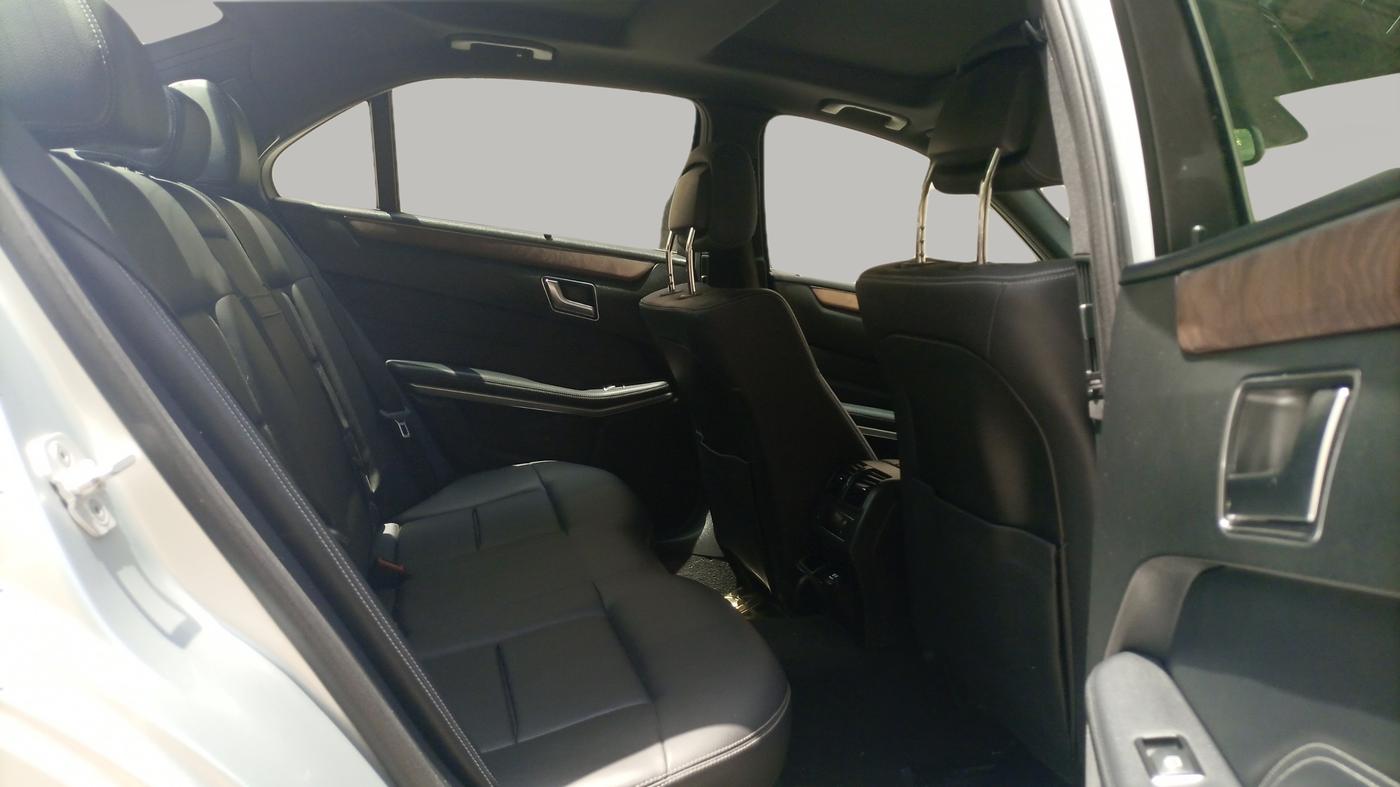 2015 Mercedes Benz E Class E 250 CDI Avantgarde, Diesel, Automatic, 54,257 km, Right Side Rear Door Cabin