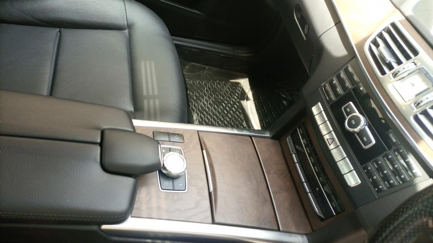 2013 Mercedes Benz E Class E 200 CGI, Petrol, Automatic, 79,000 km, Gear Lever