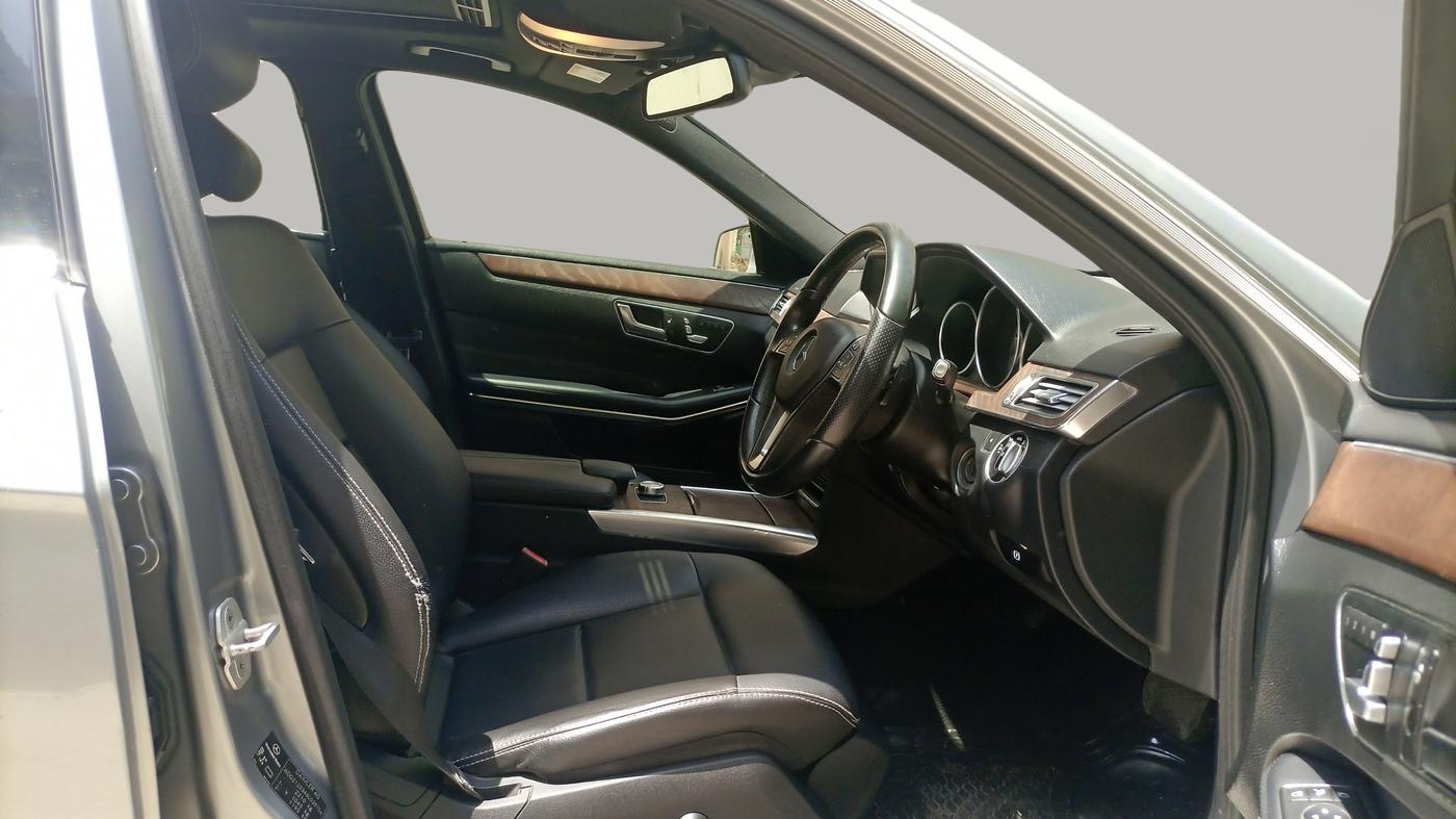 2013 Mercedes Benz E Class E 200 CGI, Petrol, Automatic, 79,000 km, Right Side Front Door Cabin