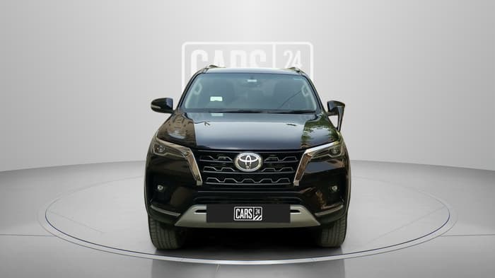 2022 Toyota Fortuner 4X4 AT 2.8 DIESEL, Diesel, Automatic, 49,129 km, Front
