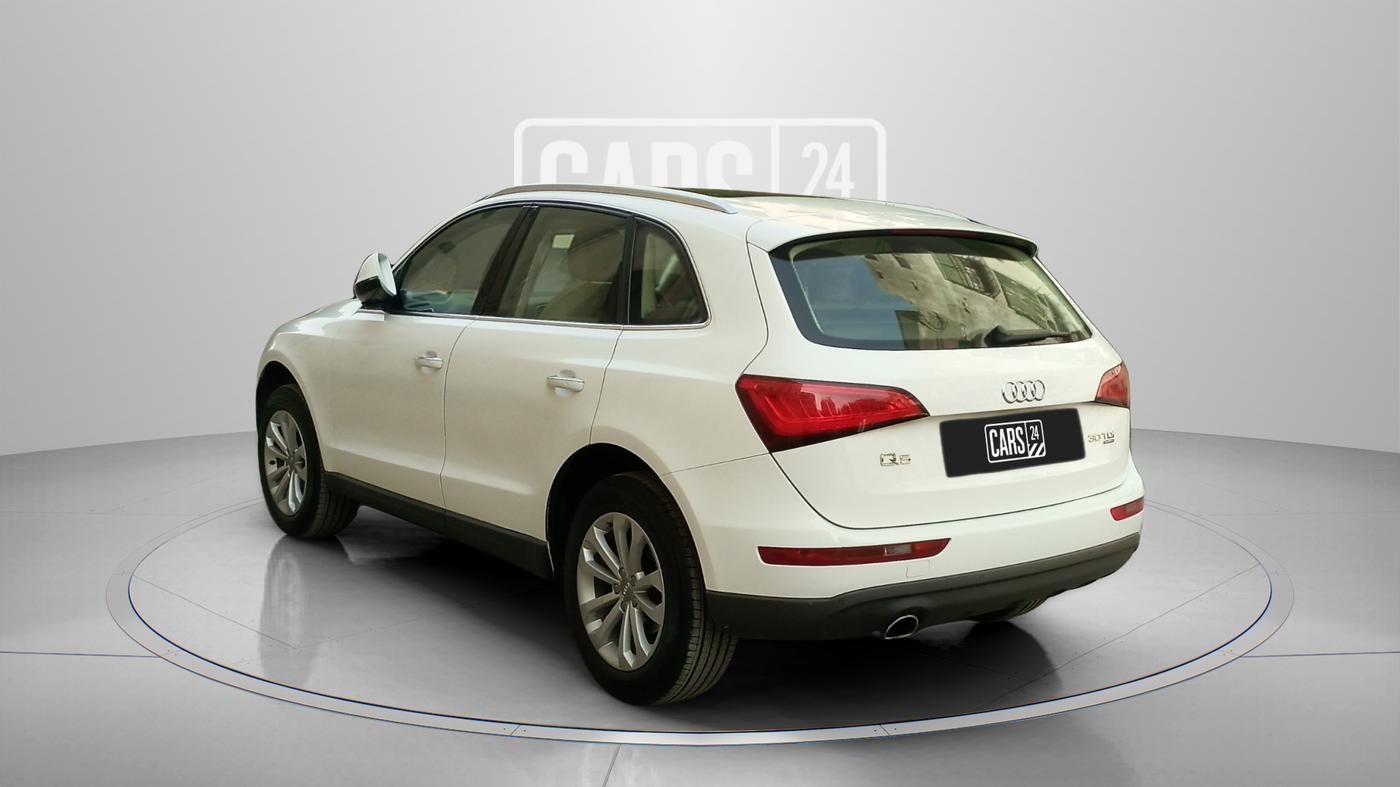 2014 Audi Q5 2.0 TDI QUATTRO, Diesel, Automatic, 1,05,127 km, Left Back Diagonal