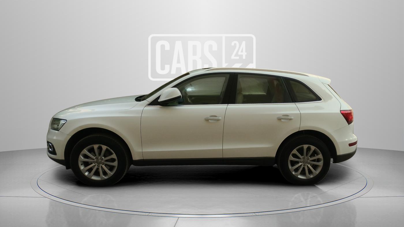 2014 Audi Q5 2.0 TDI QUATTRO, Diesel, Automatic, 1,05,127 km, Left Side