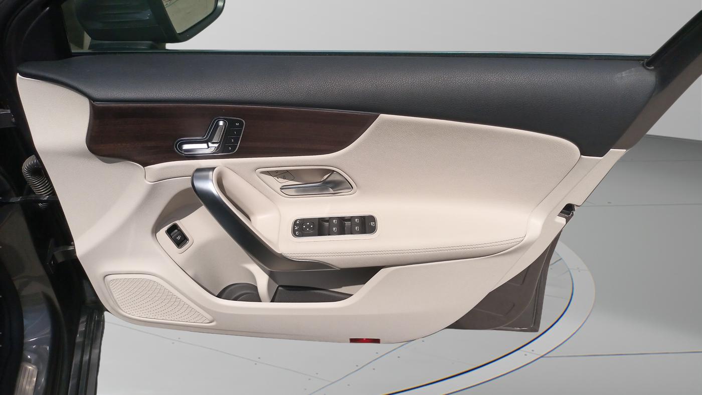 2023 Mercedes Benz A CLASS LIMOUSINE A 200d, Diesel, Automatic, 9,200 km, Driver Side Door Panel Controls