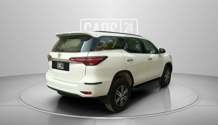 2023 Toyota Fortuner 4X2 AT 2.7 PETROL, Petrol, Automatic, 10,701 km, Right Back Diagonal