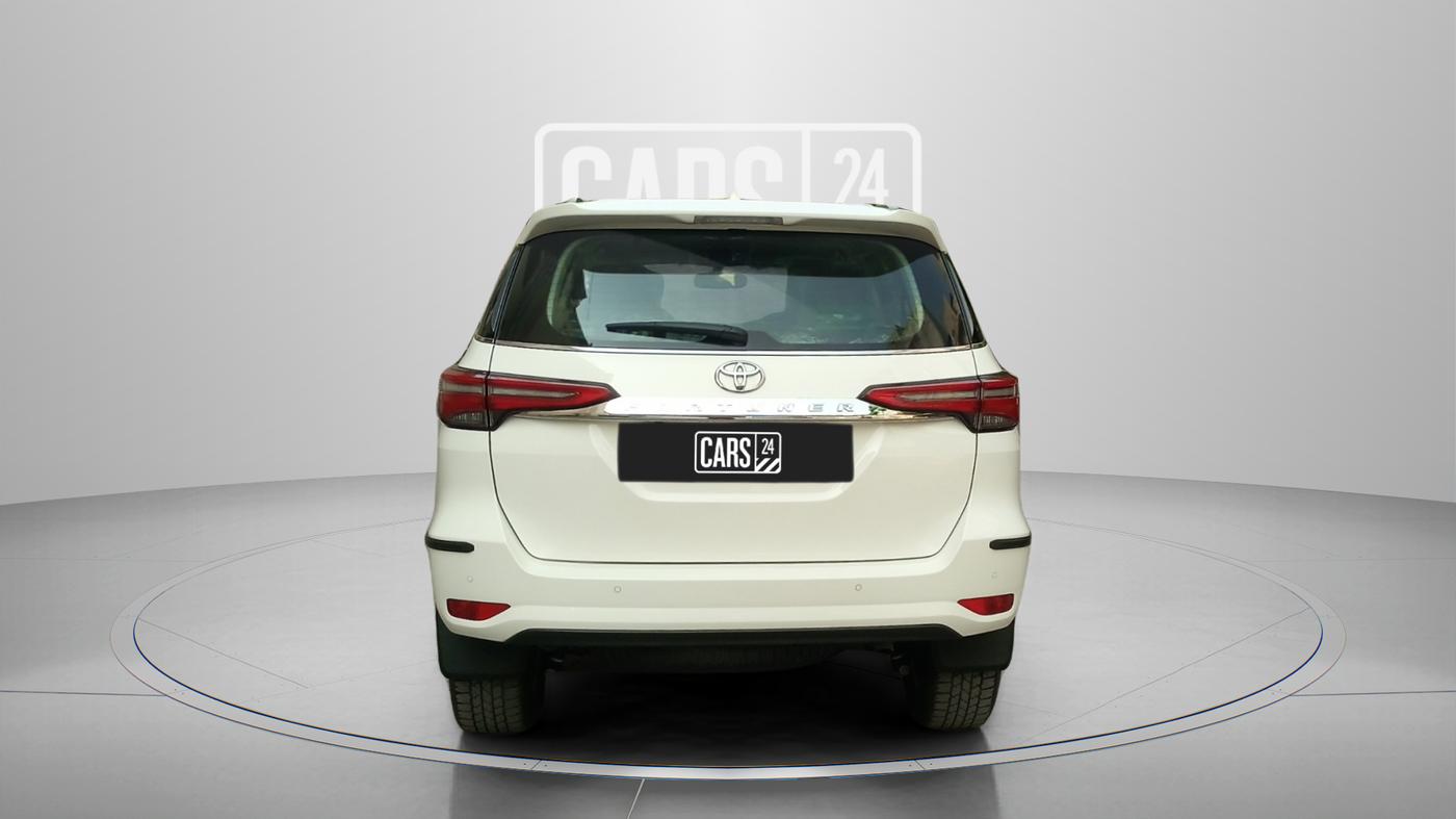 2023 Toyota Fortuner 4X2 AT 2.7 PETROL, Petrol, Automatic, 10,701 km, Back/Rear