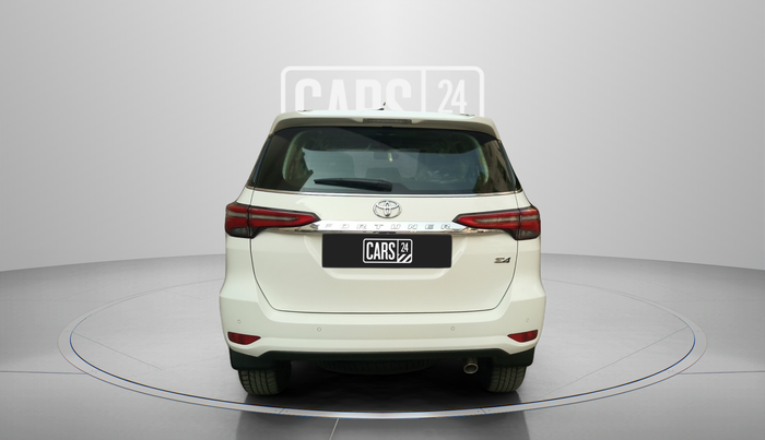 2023 Toyota Fortuner 4X4 MT 2.8 DIESEL, Diesel, Manual, 9,500 km, Back/Rear