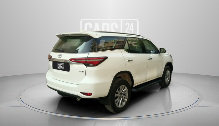 2023 Toyota Fortuner 4X4 MT 2.8 DIESEL, Diesel, Manual, 9,500 km, Right Back Diagonal