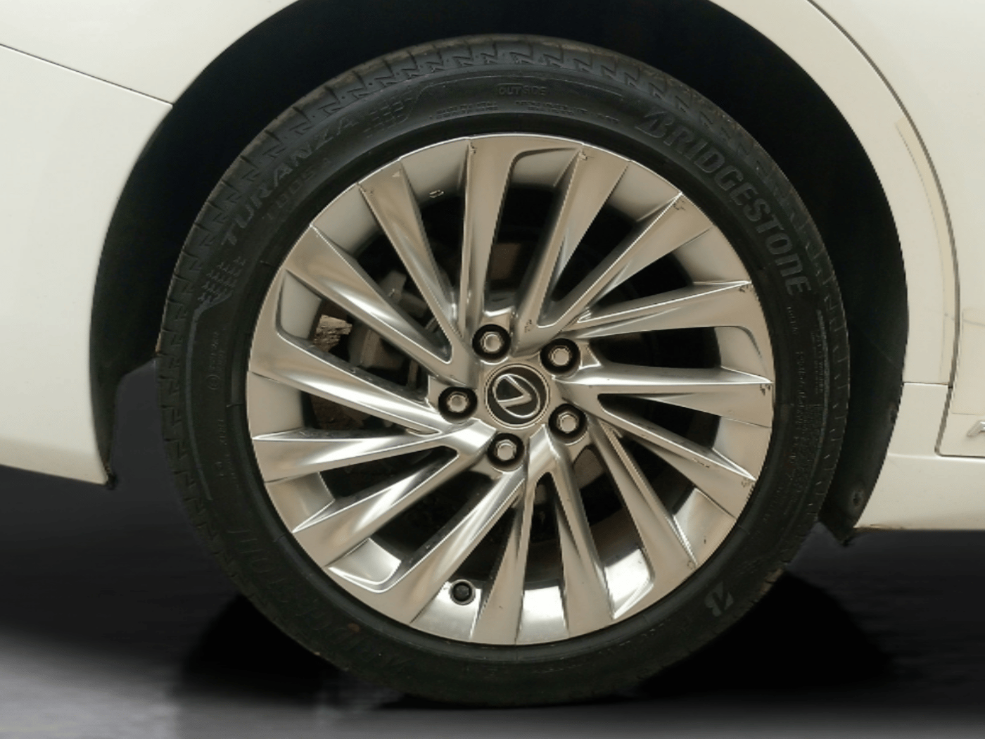 2020 Toyota Lexus ES 300H, Petrol, Automatic, 95,373 km, Right Rear Wheel