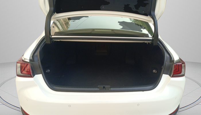 2020 Toyota Lexus ES 300H, Petrol, Automatic, 95,373 km, Boot Inside