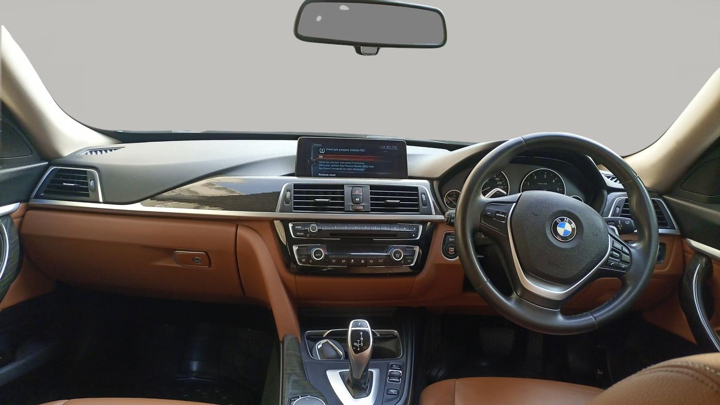2017 BMW 3 Series  GT 320d Luxury Line, Diesel, Automatic, 27,500 km, Dashboard