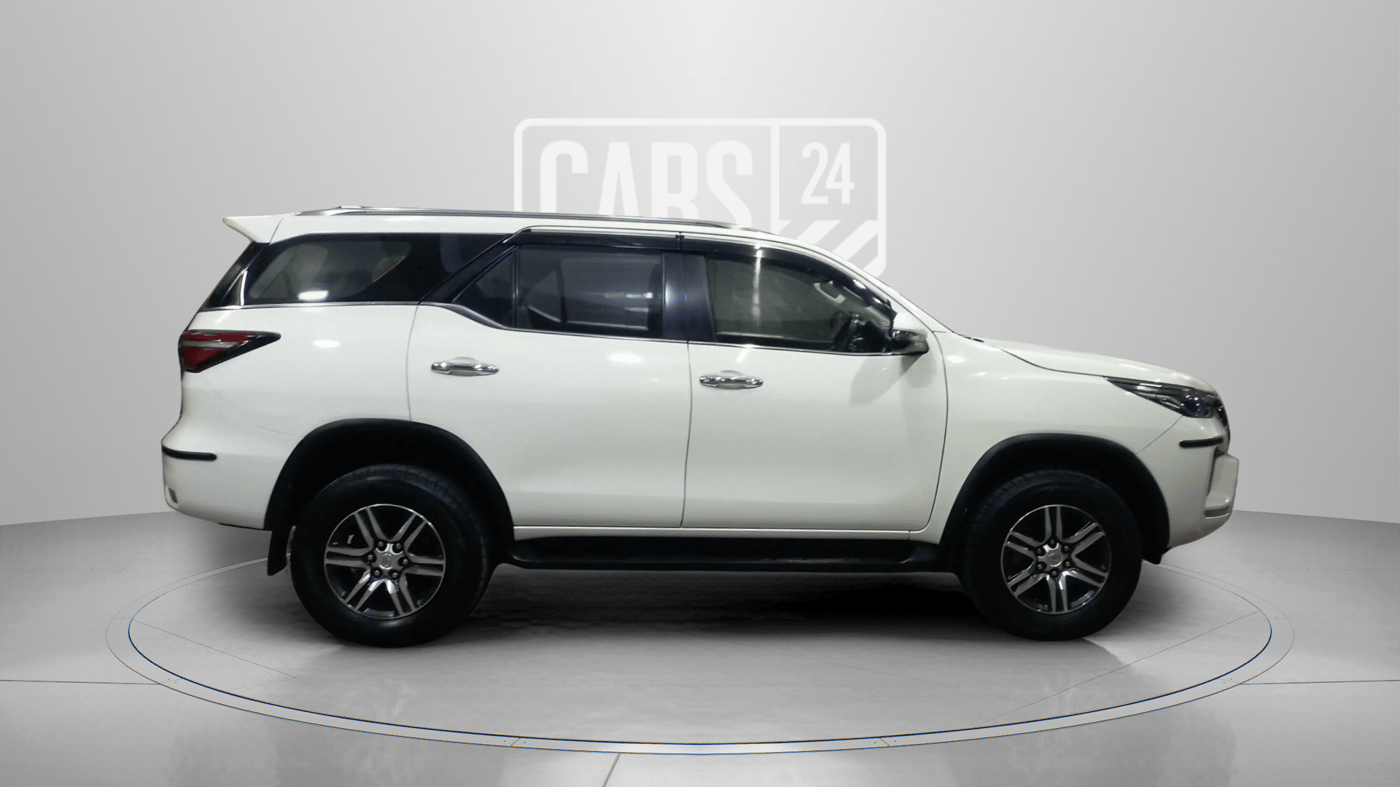 2021 Toyota Fortuner 4X2 AT 2.7 PETROL, Petrol, Automatic, 25,845 km, Right Side View