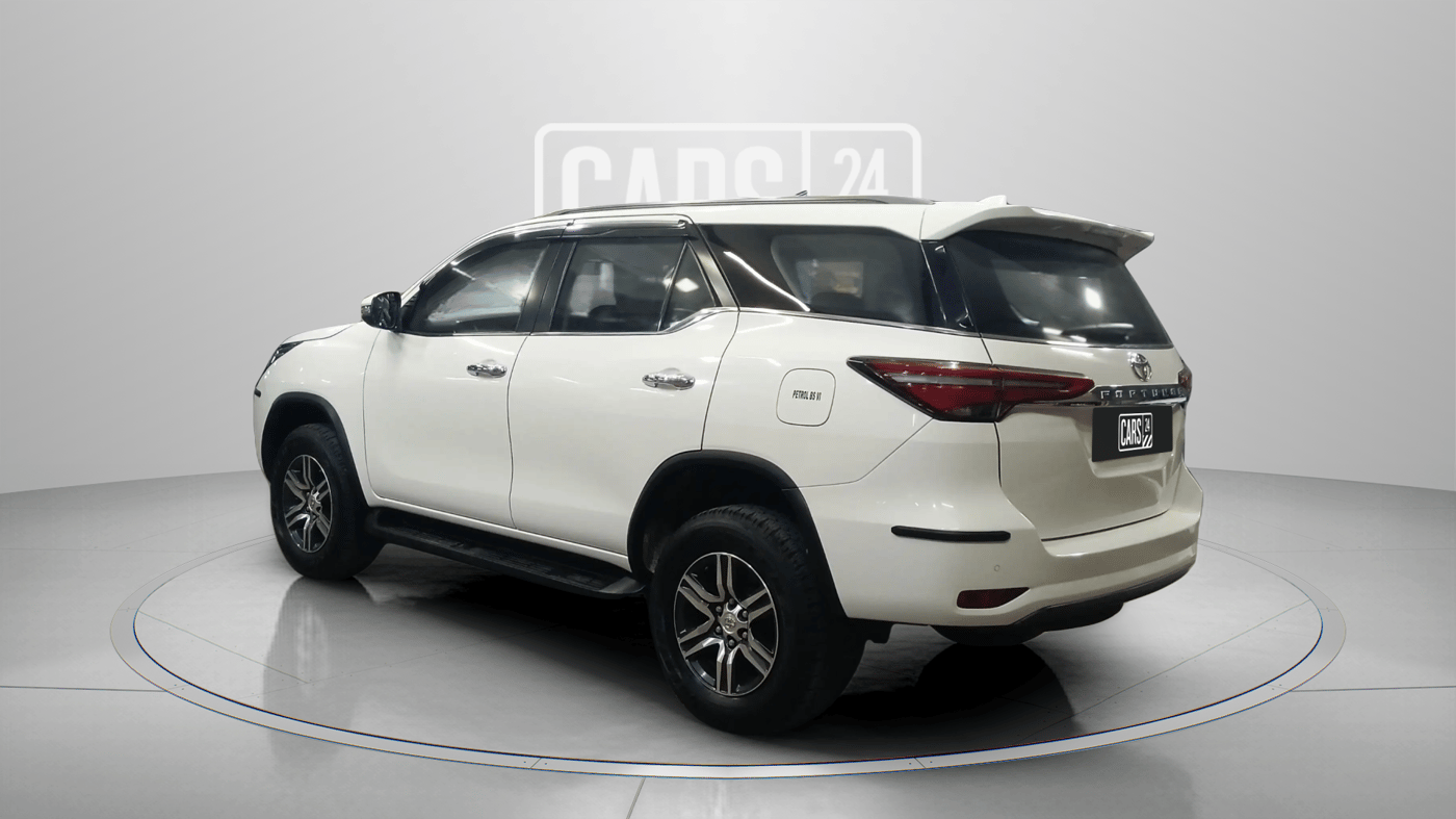 2021 Toyota Fortuner 4X2 AT 2.7 PETROL, Petrol, Automatic, 25,845 km, Left Back Diagonal