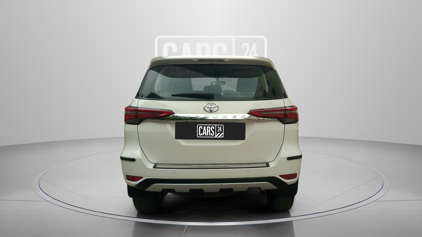 2022 Toyota Fortuner 4X2 MT 2.8 DIESEL, Diesel, Manual, 36,700 km, Back/Rear