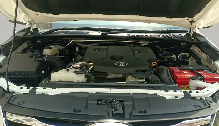 2020 Toyota Fortuner 2.8 4X2 MT, Diesel, Manual, 28,600 km, Open Bonnet