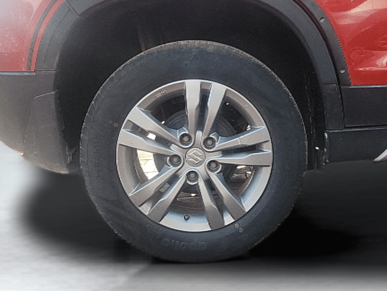 2016 Maruti Vitara Brezza ZDI PLUS, Diesel, Manual, 95,726 km, Right Rear Wheel
