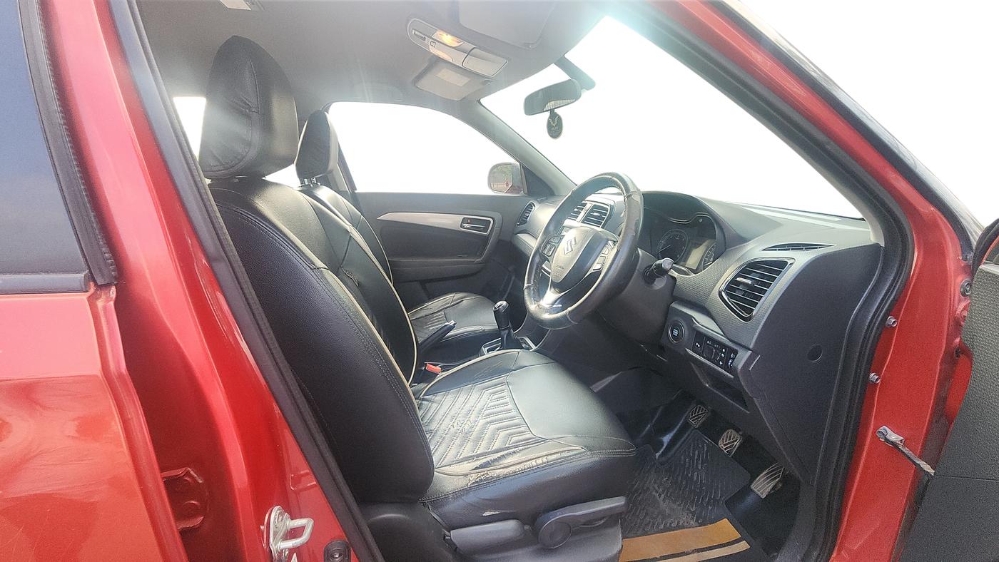 2016 Maruti Vitara Brezza ZDI PLUS, Diesel, Manual, 95,726 km, Right Side Front Door Cabin