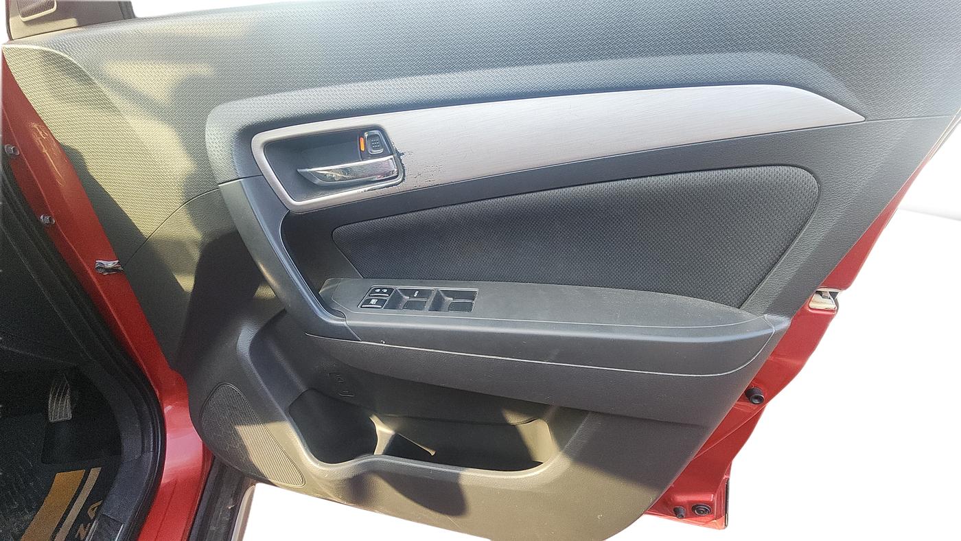 2016 Maruti Vitara Brezza ZDI PLUS, Diesel, Manual, 95,726 km, Driver Side Door Panel Controls